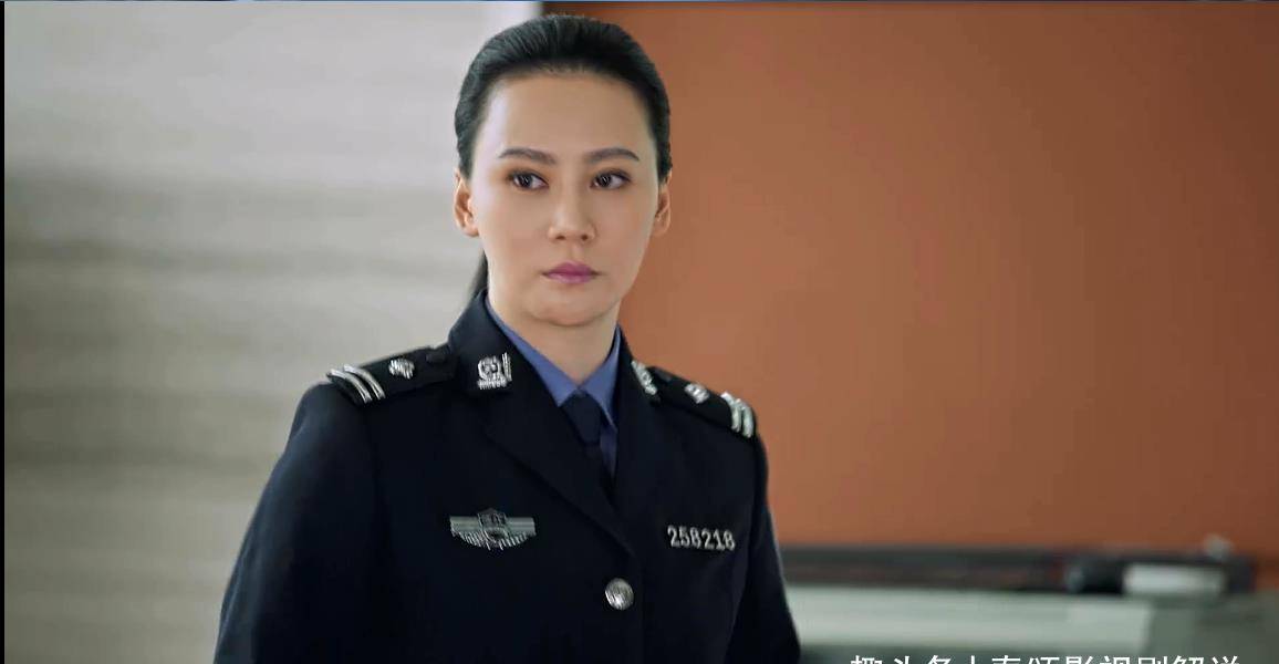 功夫战警第11集:林婷误会陈橙和辛小晶,a国特警与龙城特警队比拼_张蓝