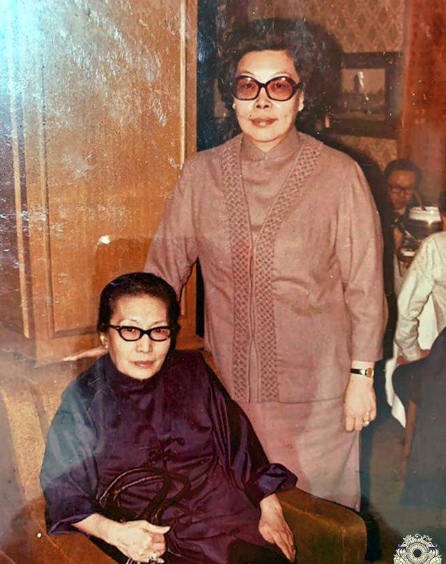 孟小冬珍贵老照片:漂亮却情路坎坷,晚年迁居台湾_梅兰芳_姚玉兰_生活