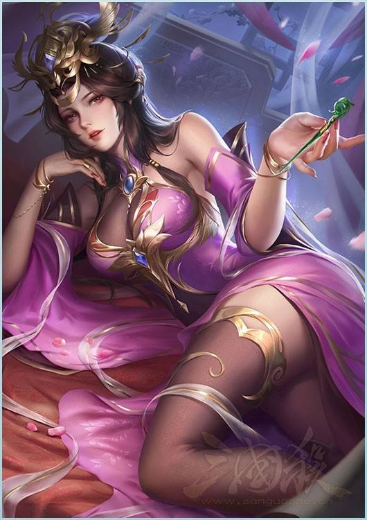 毕竟用牌这个条件比较宽松,而造成伤害则要困难得多,所以界蔡夫人能更