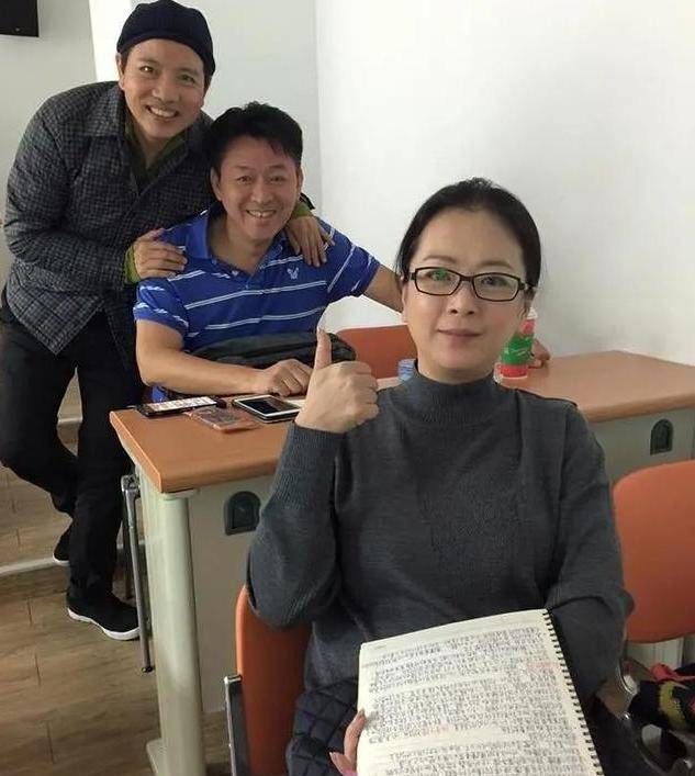 被初恋殴打威胁,因前任痛不欲生又下嫁于他的赵永馨,如今幸福吗_宋伟