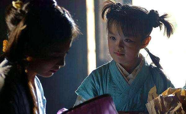 《夜光神杯》饰"刘涛"女儿,曾和胡歌对戏,如今21岁是腾讯员工_赵梓存
