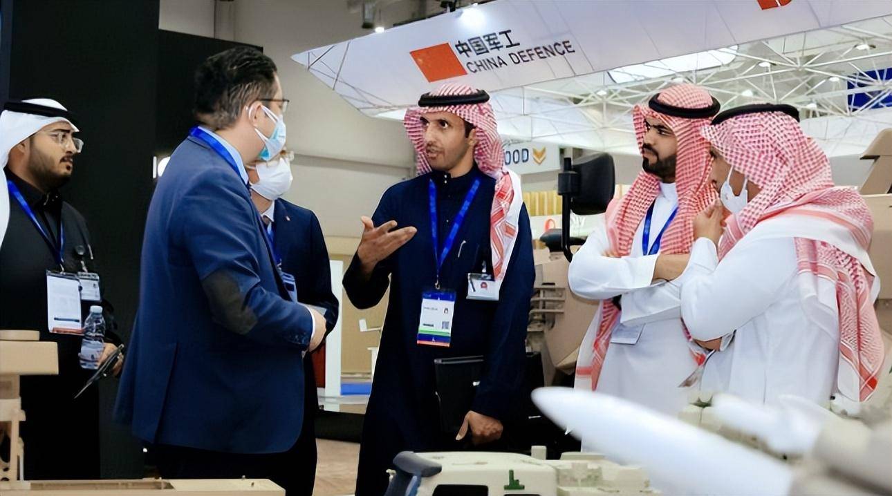 中国既有最强之矛也有最强护盾 中东买家秀激光武器 美国恐慌_沙特_无