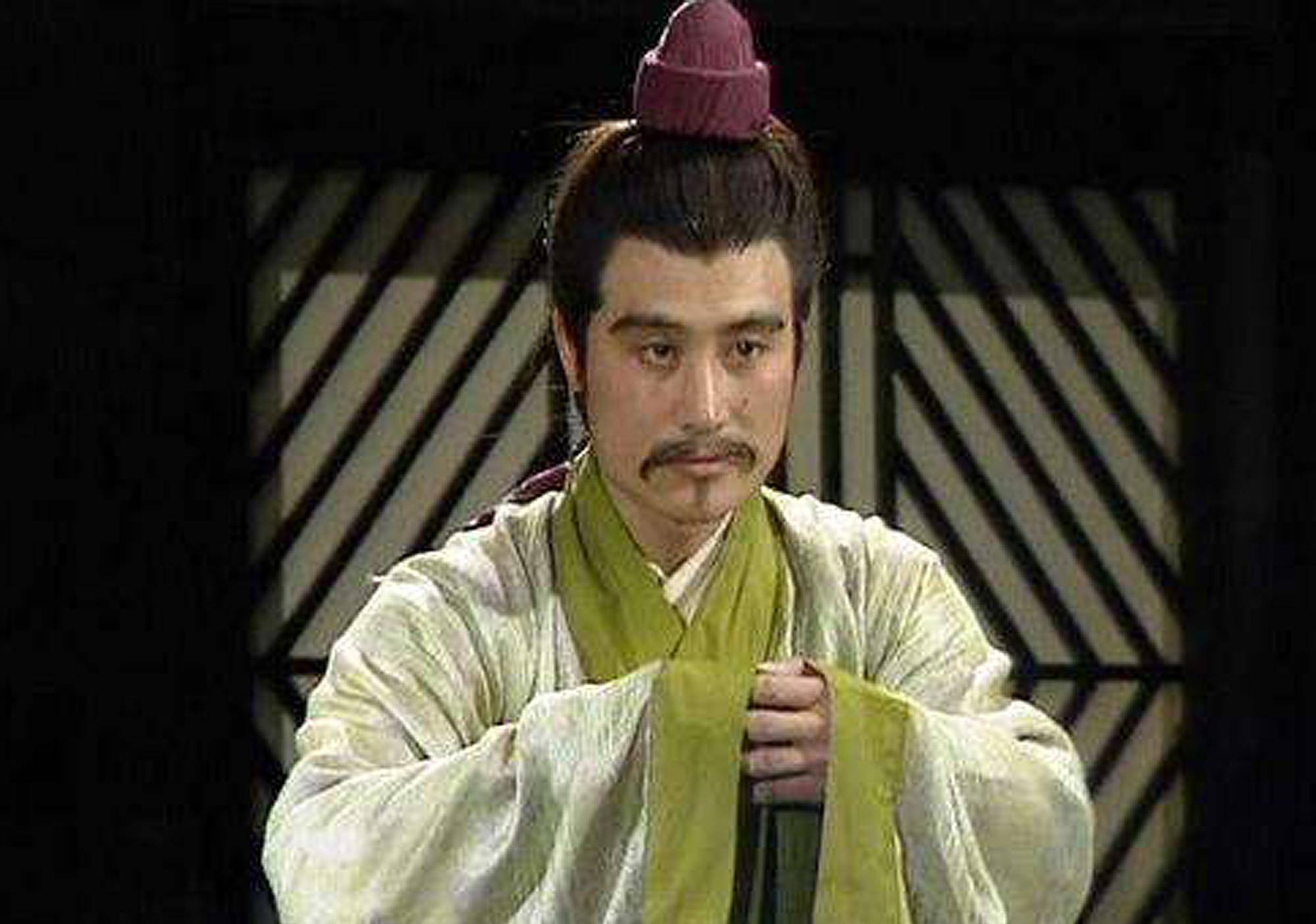 三国名人陈登,曾因献策活捉吕布成名,却因吃生鱼片腹中生虫而死_伊尹