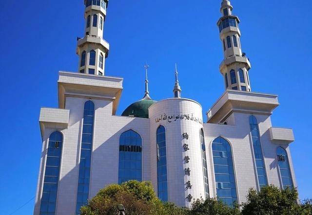 (6),纳家营清真寺:坐落在云南省通海县纳古回族自治乡,是中国伊斯兰教