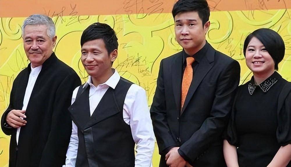 演员宋小宝:成名后抛弃霍晓红,再婚娶粉丝王雪,如今成人生赢家_家庭