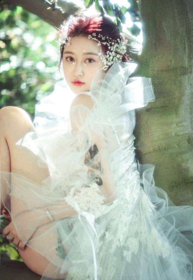 如今25岁自己创业当老板_孙侨潞_演艺圈_选择了