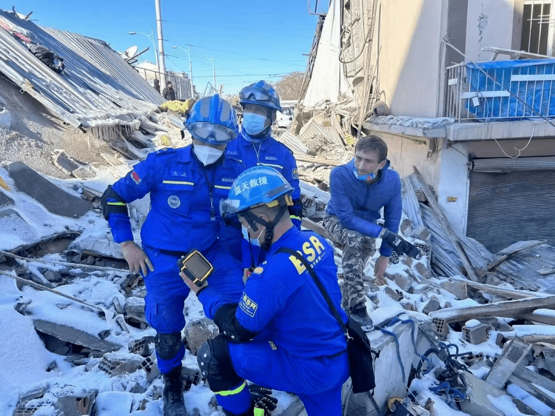 重庆合川区蓝天救援队驰援土耳其的勇士们平安归来_杨志剑_力量_使命