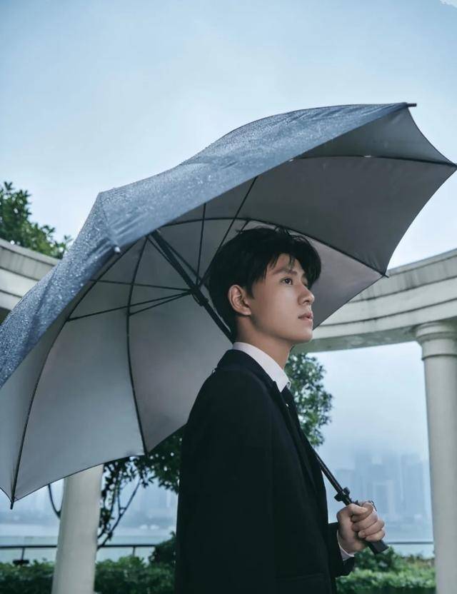 张艺兴的黑料?张若昀与爸爸的恩仇?_杨幂_张彬彬_刘宪