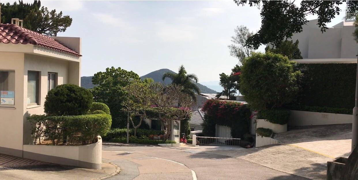 深水湾道75号是潘苏通家的豪宅,深水湾道68号,70号72号都是嘉道理家族