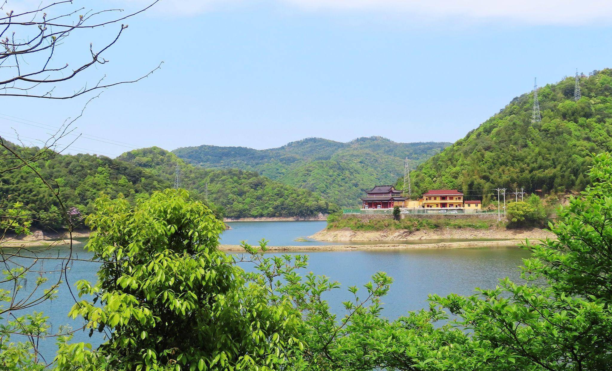 余姚袁马村,人称阁老故里,地处山岙风景旖旎,村里风景让人陶醉_水库