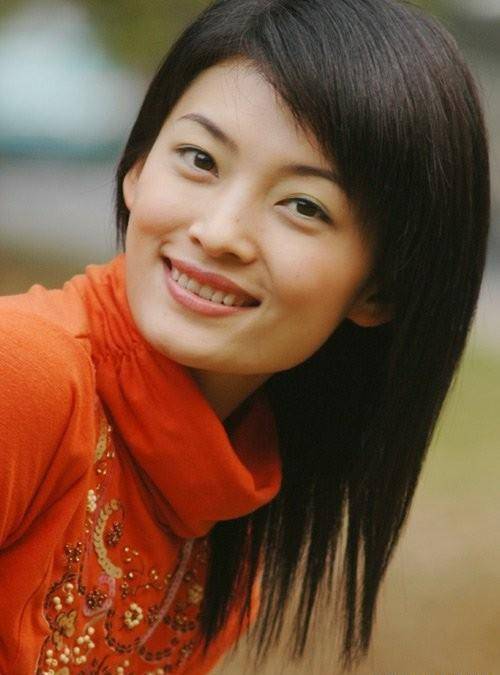 安徽卫视马滢近照,身材颜值,都挺好,网友:比周群漂亮,哈哈哈_节目