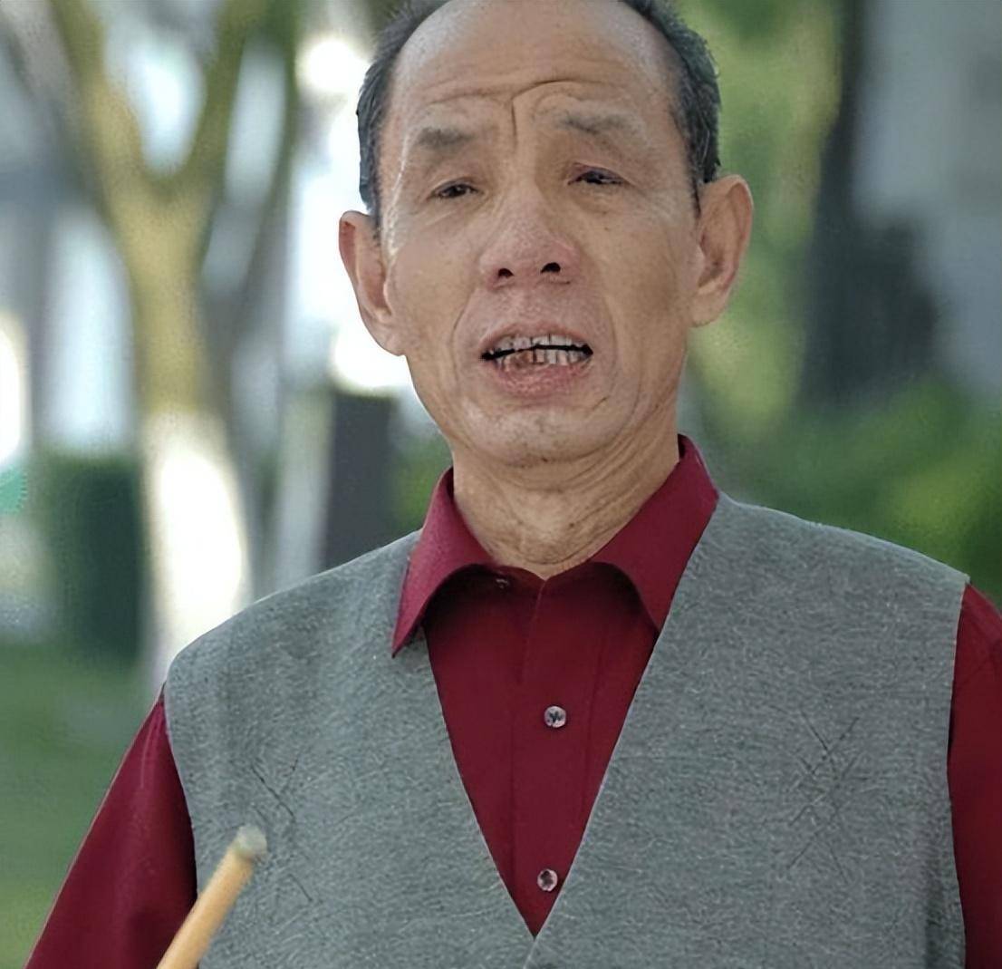 "大器晚成"魏宗万:一生不接商业代言,84岁与妻子蜗居出租屋中_张建亚