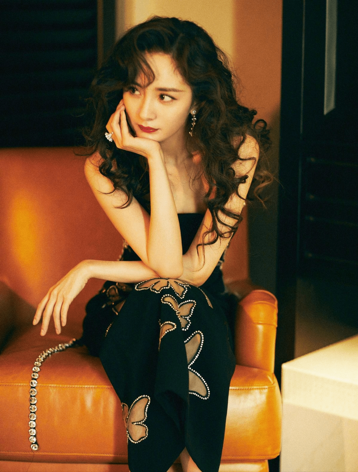 杨幂的"高冷御姐"形象立住了!