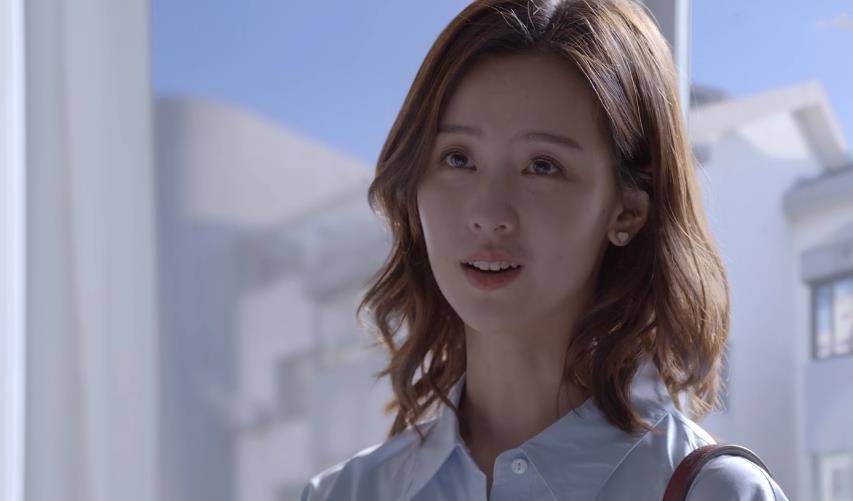 还有一个观众熟悉的女演员,那就是高叶《猎罪图鉴》中她饰演的褚英子