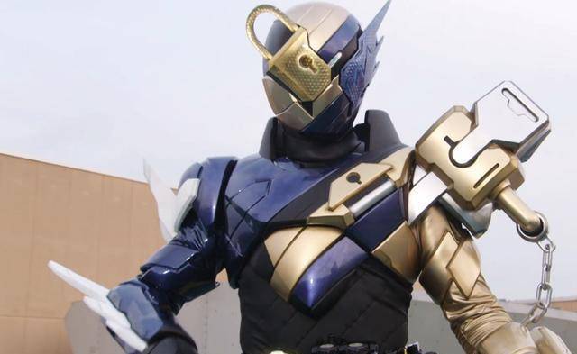 假面骑士build龙锁搭配龙锁的满装搭配瓶应该说是build系列的搭配满装