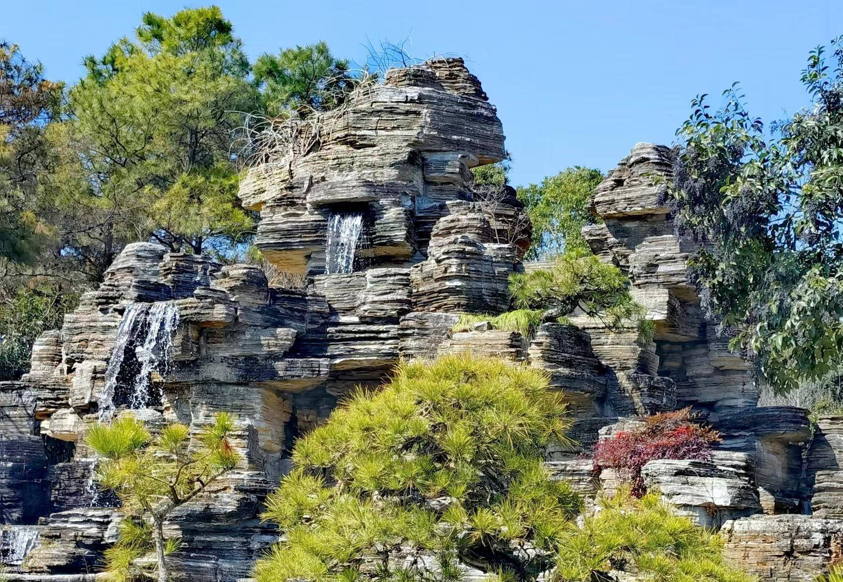常州龙凤谷景区,坐落于武进雪堰镇凤凰村,有山有水,值得一游