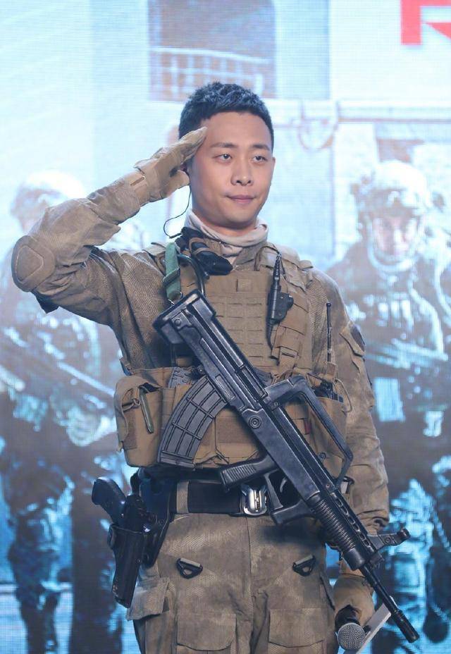 张译:我怕丢军人的脸_表演_因为_爆破