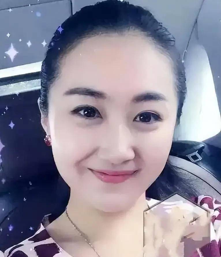 宋小宝前妻霍晓红现状图片