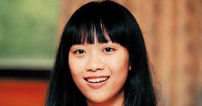 她是北大的美女学霸,gre接近满分且多才多艺,追她的男生要排队_姜遥光