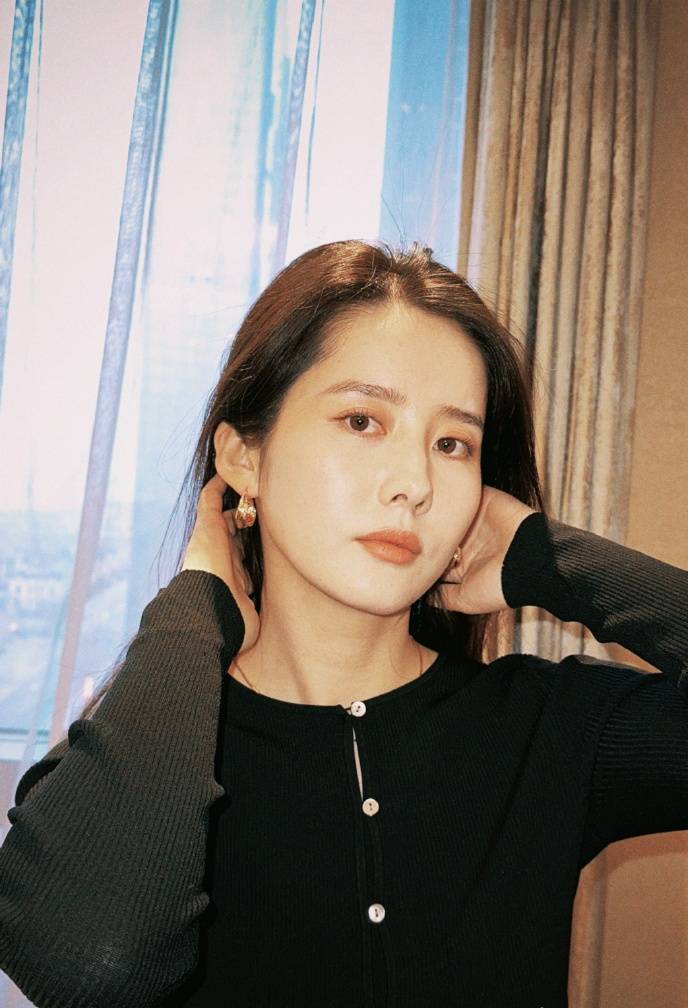 女星景如洋分享生活照片,竟然撞脸刘亦菲,秀丽清纯可人_美人鱼_周星驰