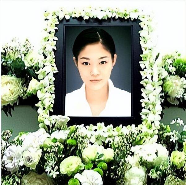 三星小公主李尹馨:身价10亿的豪门千金,却在26岁时为爱自杀身亡