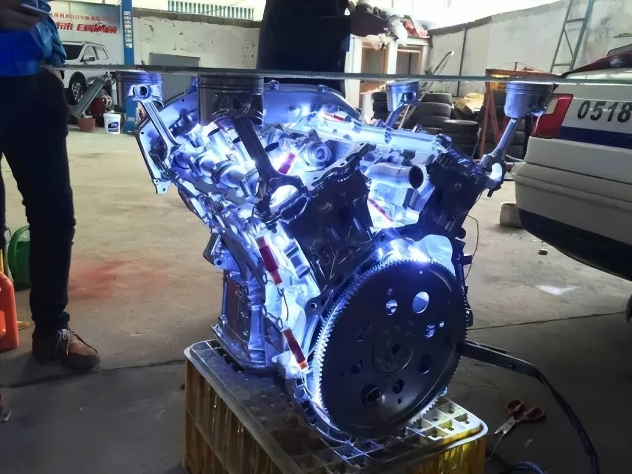 超炫酷"发动机茶几"见过吗?最后一款堪称"豪无人性"