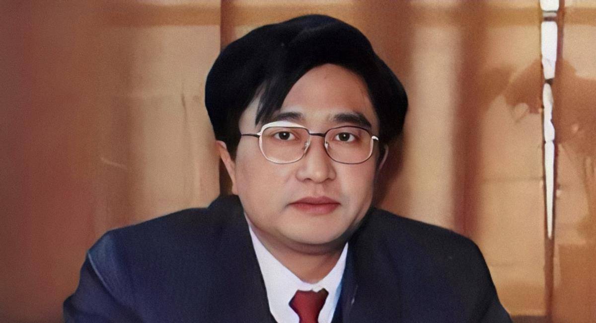 东北辽宁黑老大刘涌:2000年掌掴刘德华,落网后14名律师帮他减刑