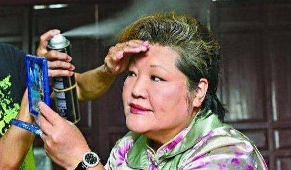 她是星爷黄金配角,因丑出名却被评香港十大女神,晚年却暴瘦离世_鲁芬