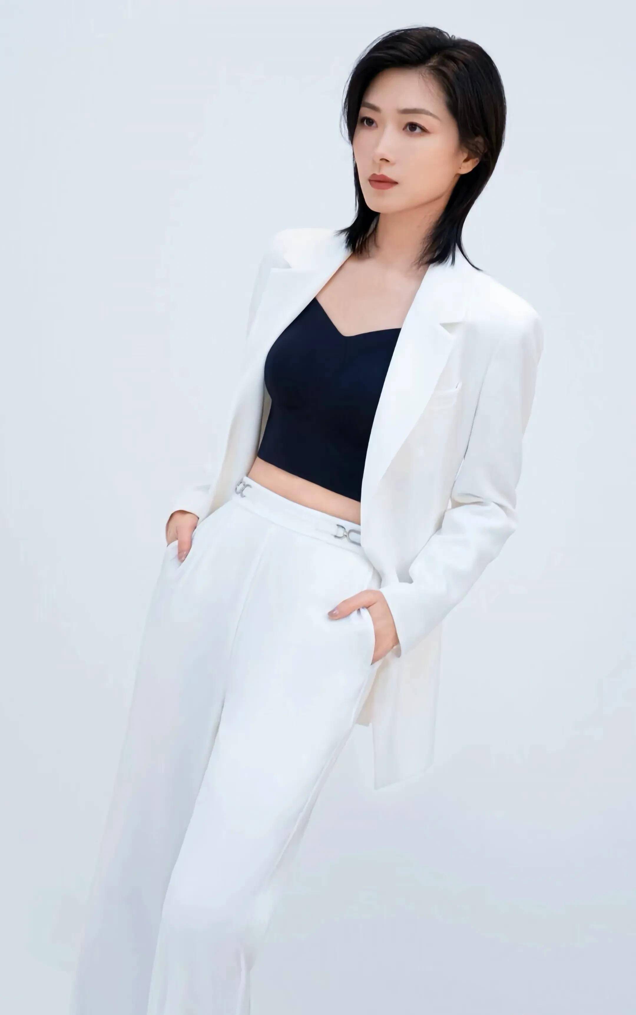 性感迷人,游戏迷的万茜又来了!