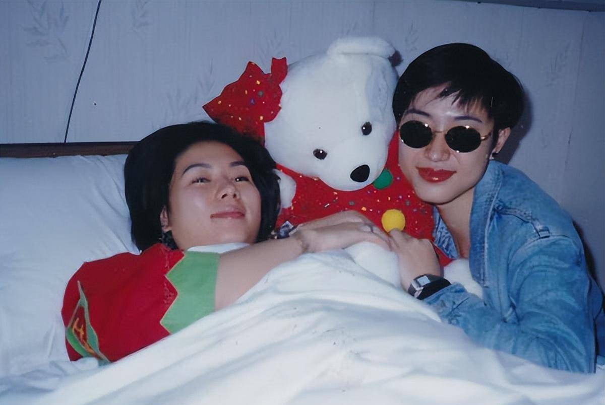 "一生所爱"罗慧娟:星爷牵挂的女人,嫁二婚富豪,45岁患癌离世_周星驰