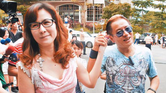 金友庄与高凌风,曾互怨婚内不忠,儿子,承认51岁妈妈名花有主_婚姻