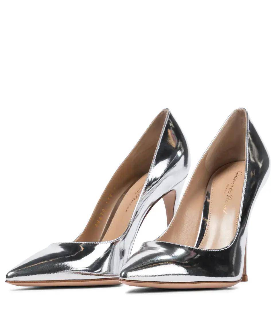 lady gaga穿搭造型中的性感高跟鞋有哪些?(二)_鞋跟_尖头_穿着