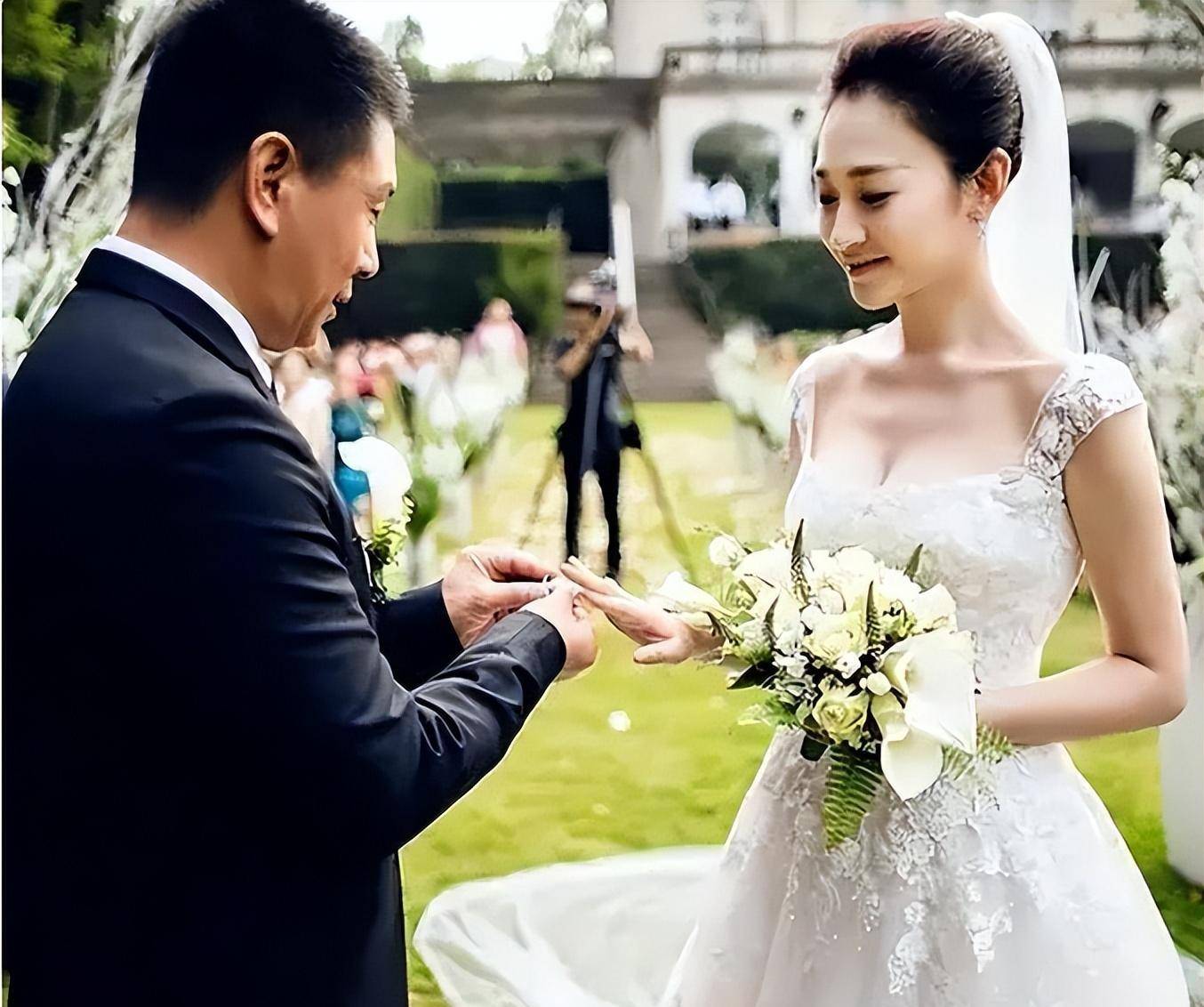 李小冉:前男友是孙东海,他的爱让我恐惧,余生不辜负富豪老公_生活_女