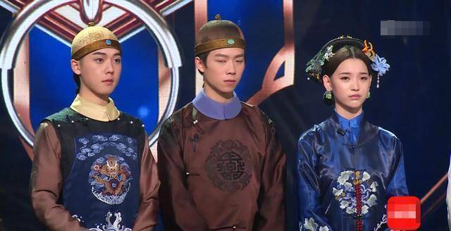 《国风美少年》刘丰上演大猪蹄子皇上一开嗓,张云雷全程姨母笑_选手