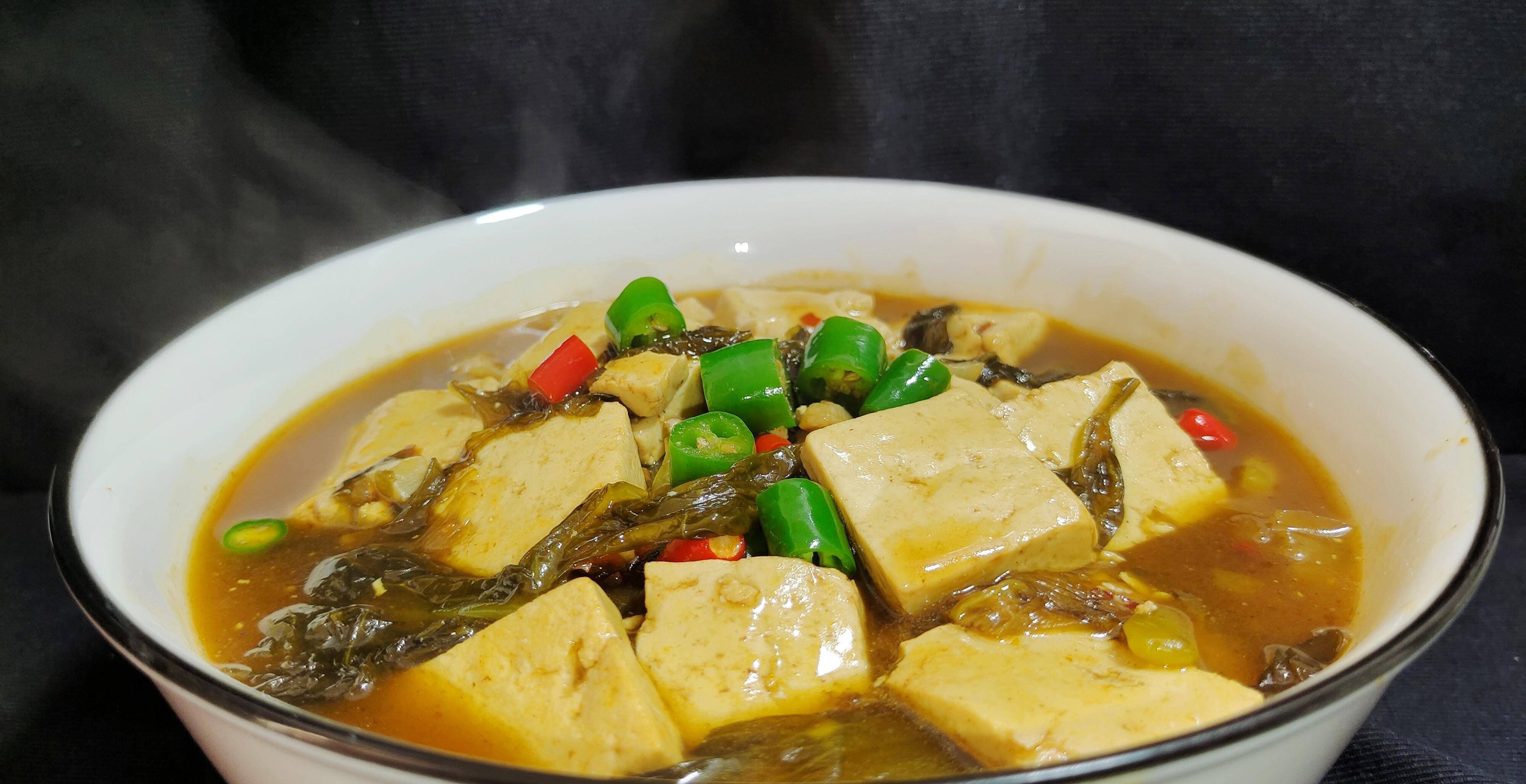 酸菜炖豆腐:这菜是"米饭杀手"!