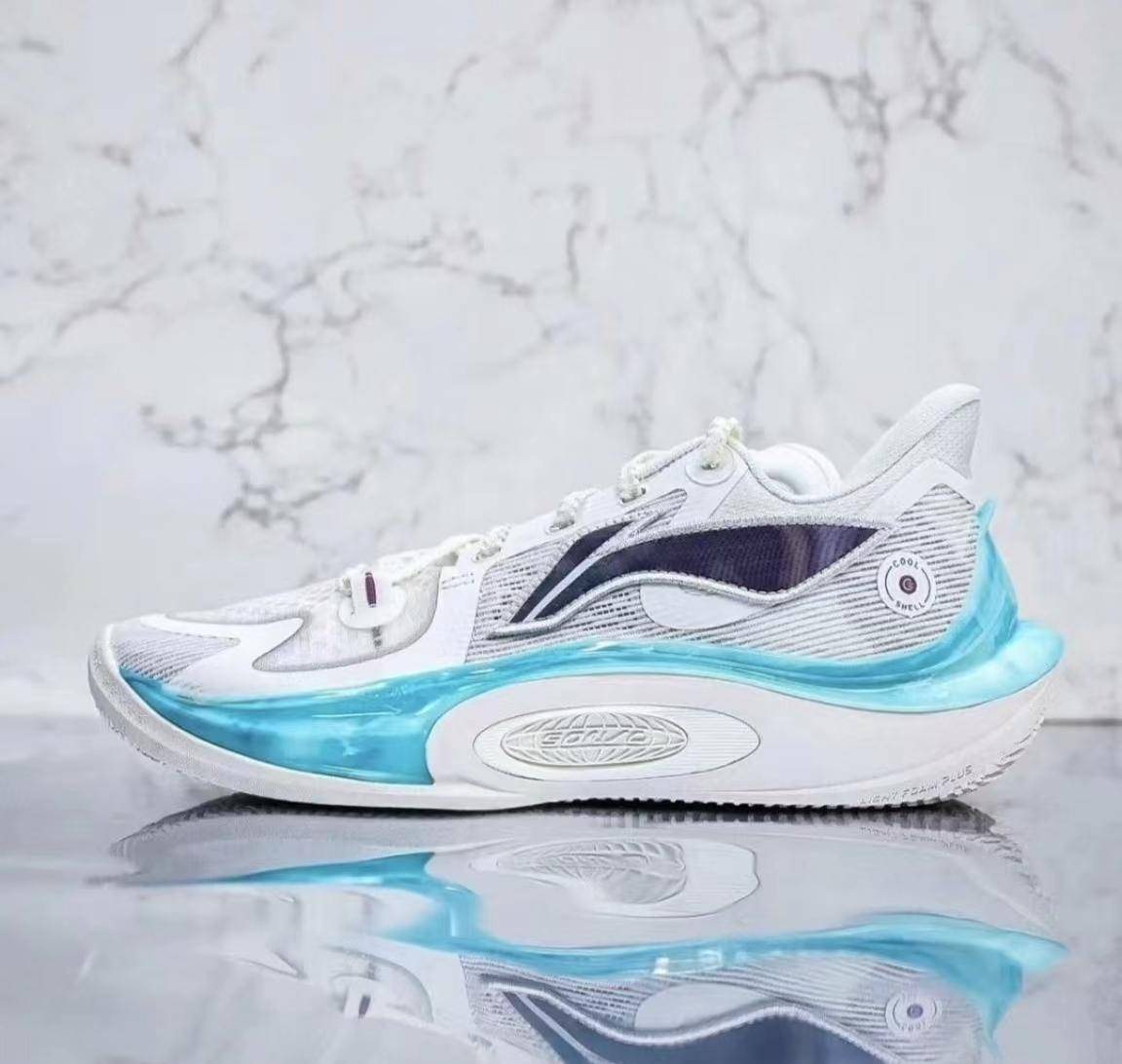 线下店抢先发售!李宁音速11来袭,颜值最高的李宁中端篮球鞋之一