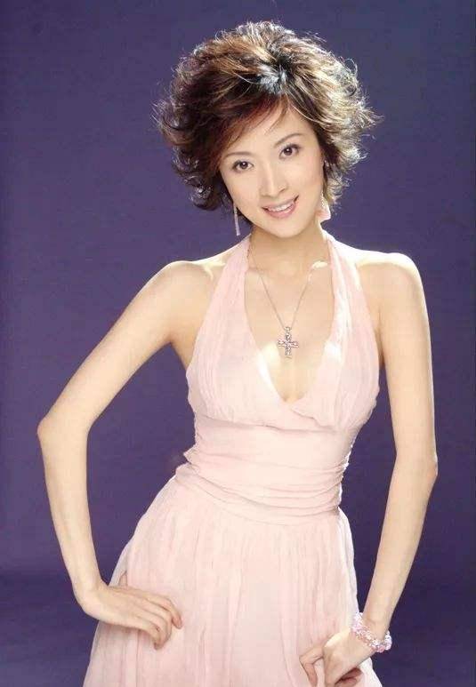 45岁金巧巧:和张国立暧昧被说女子,回怼有证据就奖赏100万_于东_公主