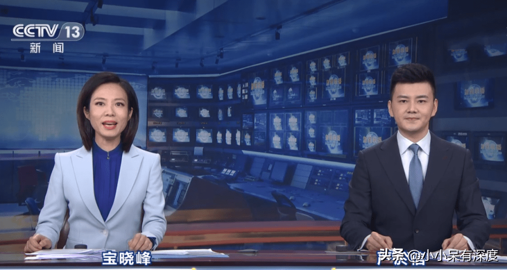 央视主持人郑丽近照,她长相出色,端庄秀丽,有一流的播音功底!_新闻_气质_能力