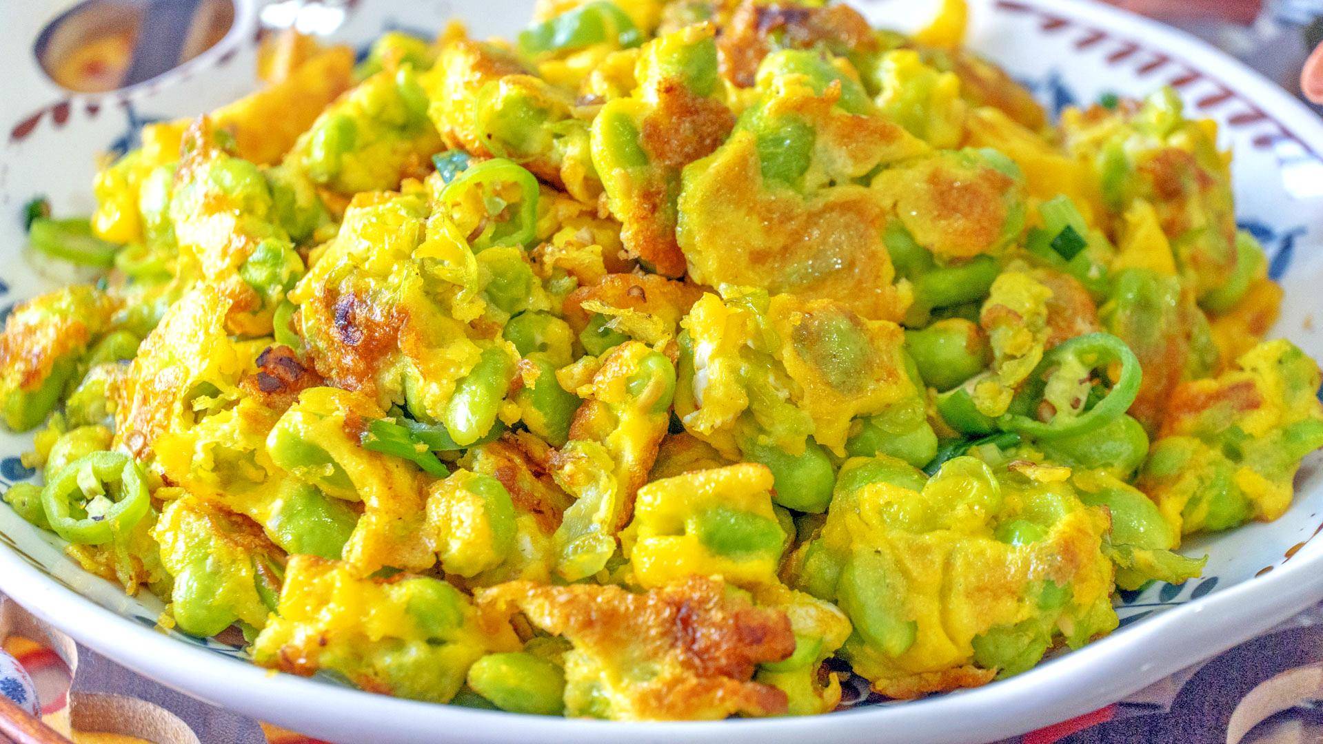 03 食材清单 00 5个鸡蛋,300克毛豆,青杭椒,葱花1,新鲜的毛豆加水