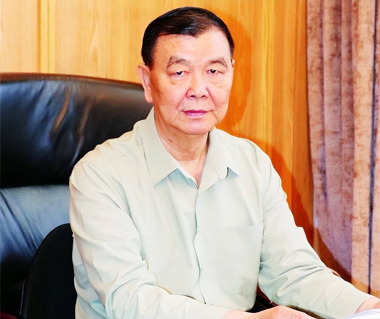 和与缅甸政府军作对也没有什么区别,但林明贤顶住压力做了这件事情