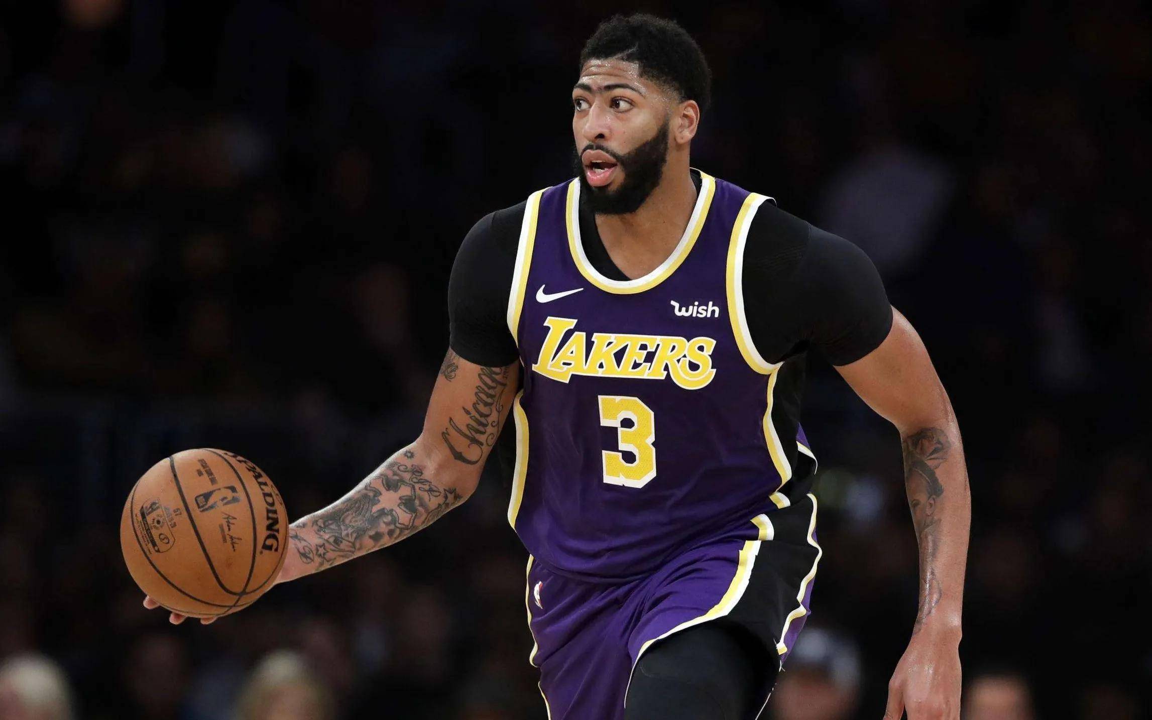 espn名记:湖人错失关键战役,休赛期预交易安东尼戴维斯重组阵容