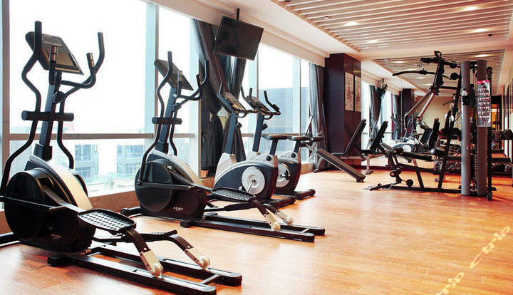 力健康体│酒店健身房器材配置_设备_服务_有氧