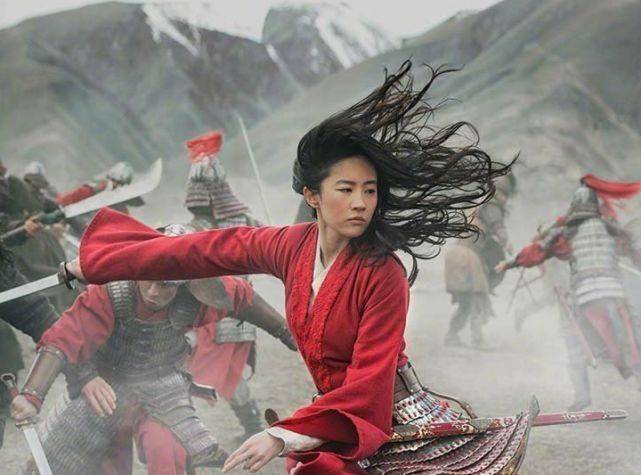 花木兰特别版剧照,刘亦菲身穿戎装英姿飒爽,这颜值谁不羡慕?
