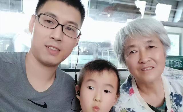 上海34岁女博士抗癌失败,丈夫被控"渣男"_吴载斌_闫宏微_网友