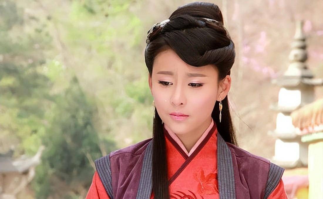 从2006年开始,贾青陆续出演了《聊斋2》,《义本同心》,《鸿门宴》等多