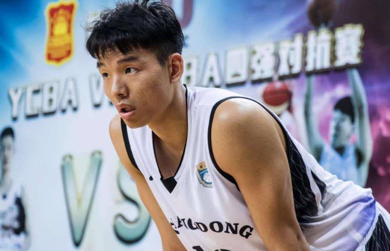 周鹏离队之后,朱芳雨上调19岁的姜博文到一队!他是什么来头?