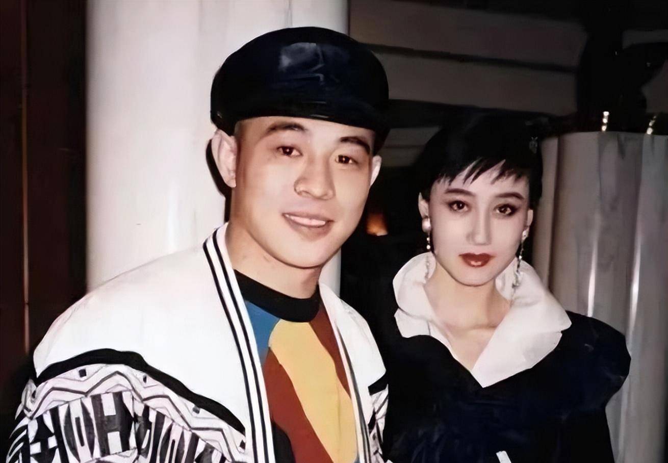 离婚25年,李连杰和前妻黄秋燕在北京重逢,发生了怎样的故事_真爱_利智