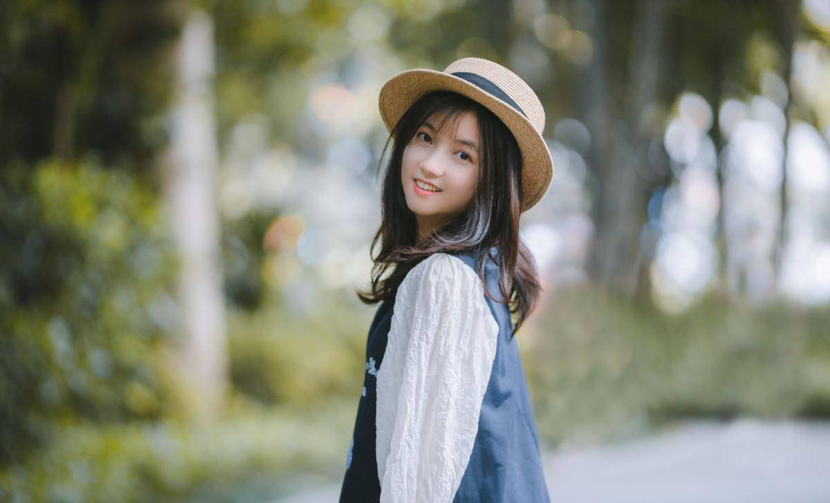 见到陌生的女人,不要再称呼"美女",用这3种称呼才能一见钟情_年龄