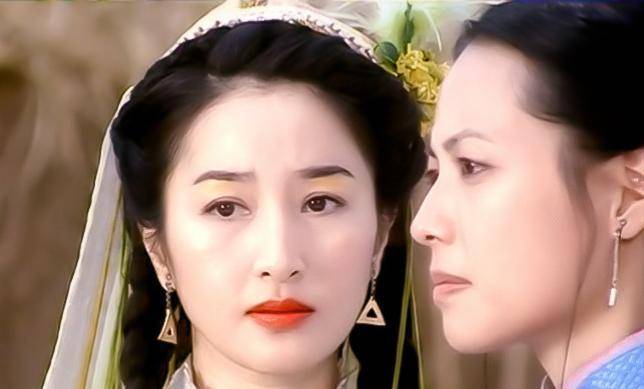 6版"翠羽黄衫"霍青桐颜值对比,谁让人眼前一亮,谁在充数?