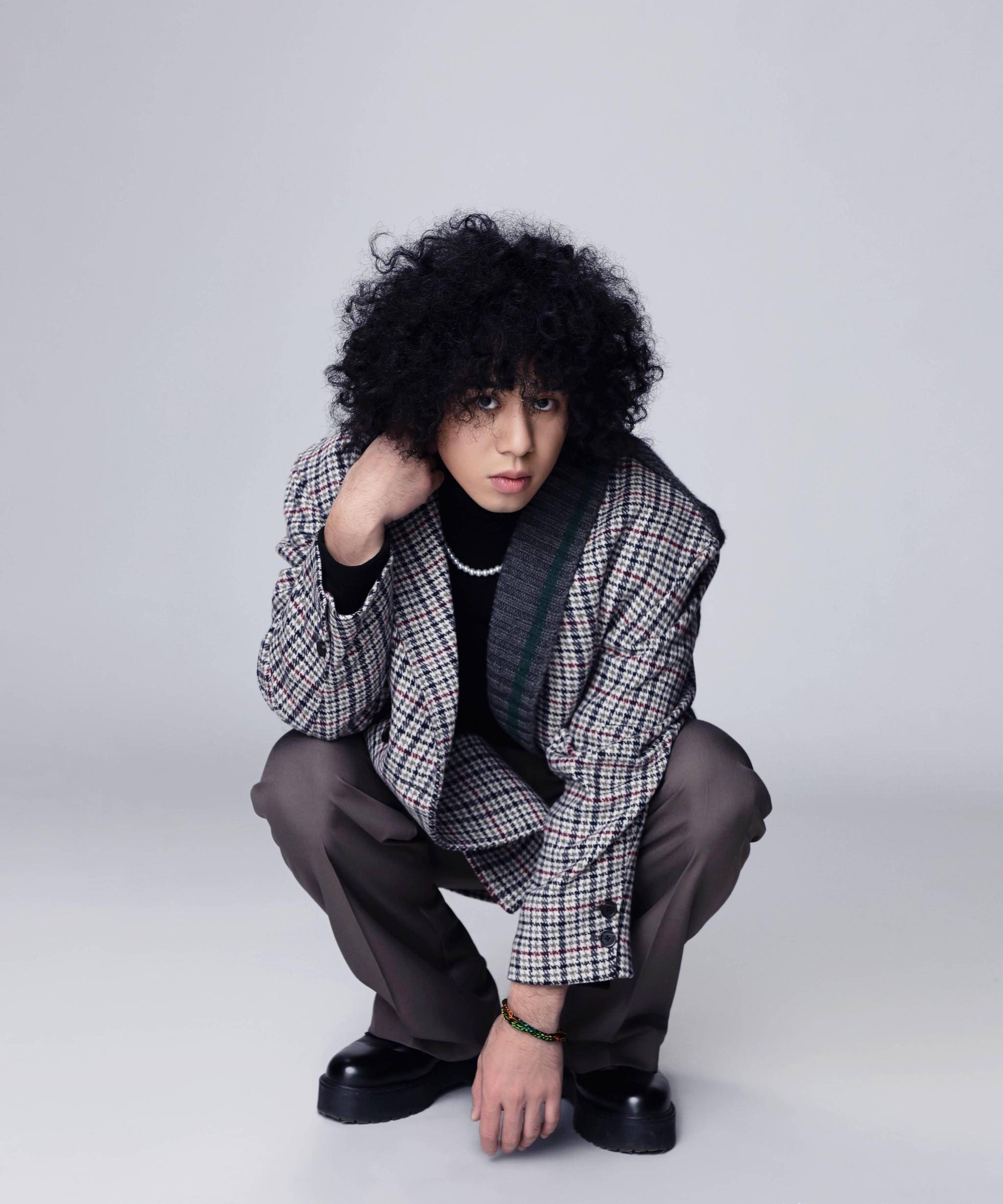 歌手方面有老牌歌手杨千嬅和曾比特坐镇.主持人是汪聪和李浩林.